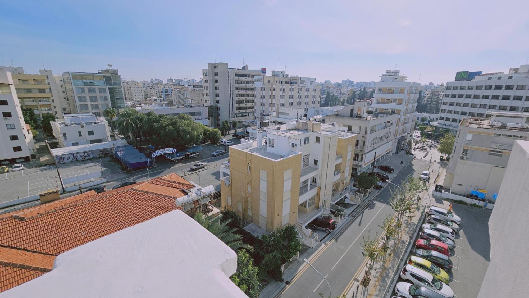 Stay Cosmo City Suites Nicosia Ngoại thất bức ảnh
