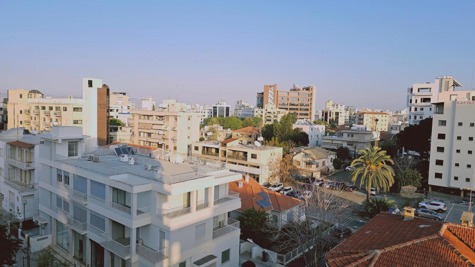 Stay Cosmo City Suites Nicosia Ngoại thất bức ảnh