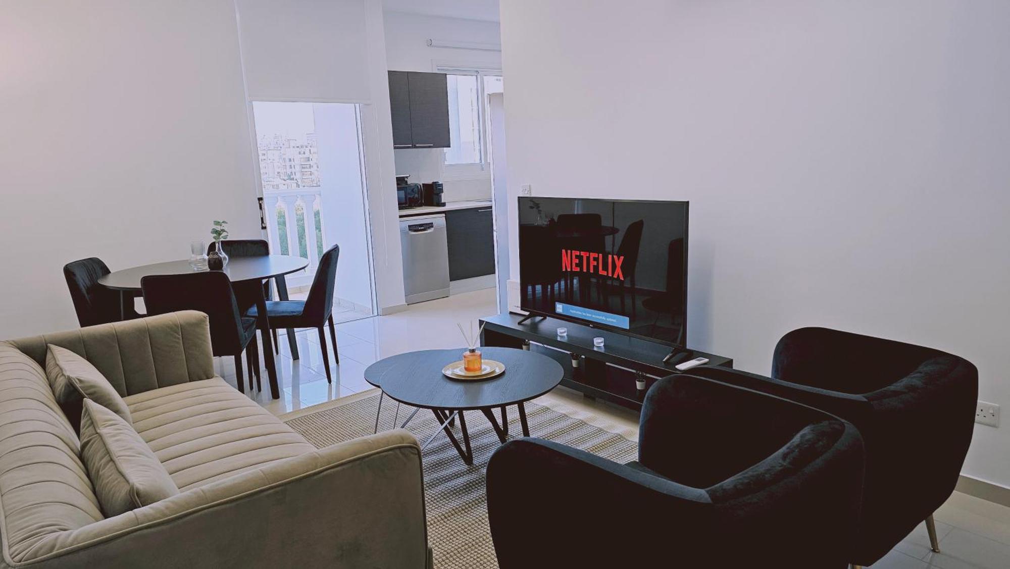 Stay Cosmo City Suites Nicosia Ngoại thất bức ảnh