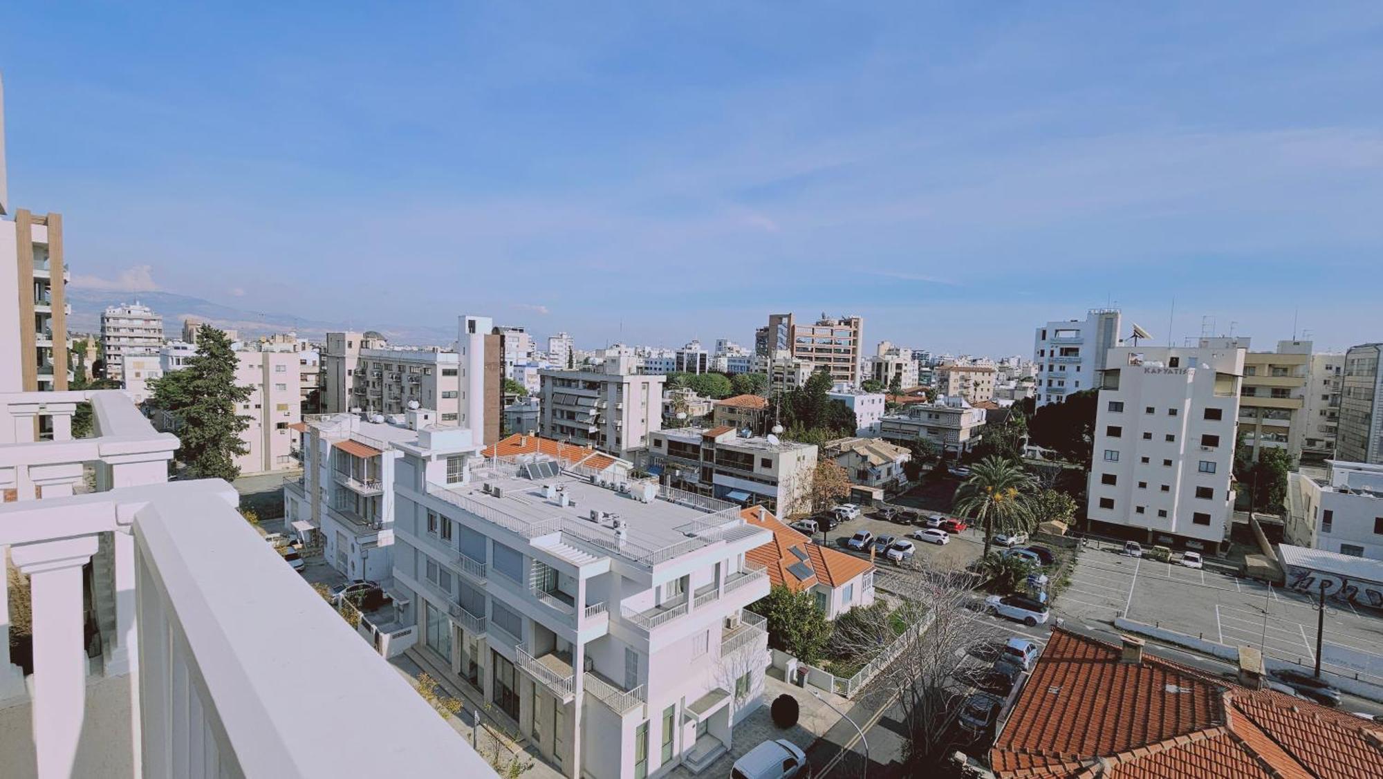 Stay Cosmo City Suites Nicosia Ngoại thất bức ảnh